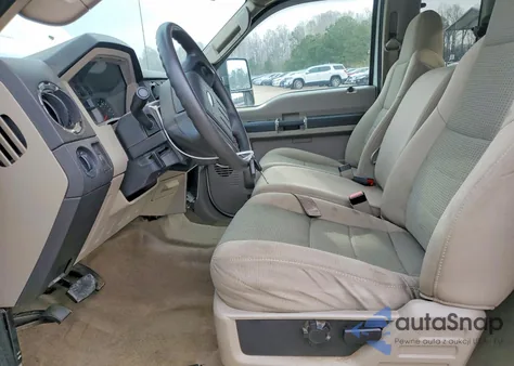 2008 Ford F250 Super Duty из США, поврежденный, VIN 1FTSX21RX8EE27519